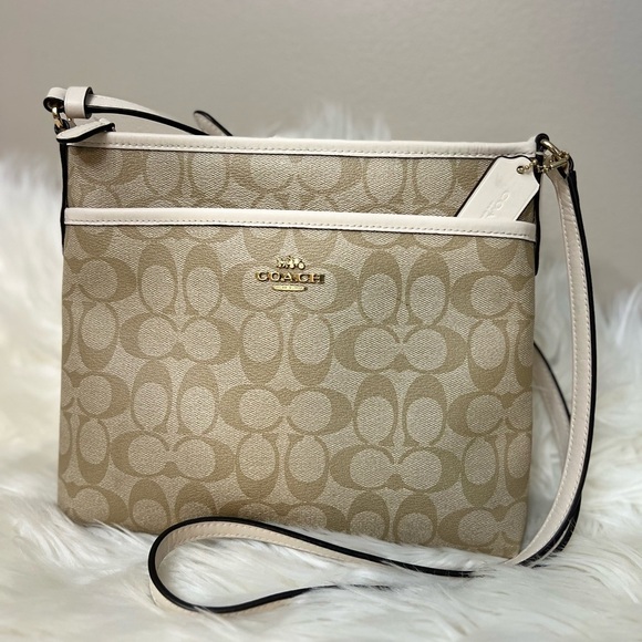 CoachCross Body Bag)F29210 Light Khaki X Chalk Signature Shoulder. - Picture 1 of 10